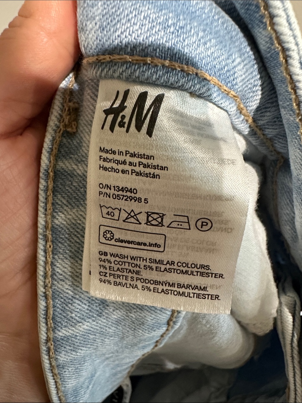 H&M High-Rise Light Blue Mom Jeans - Picture 4 of 4